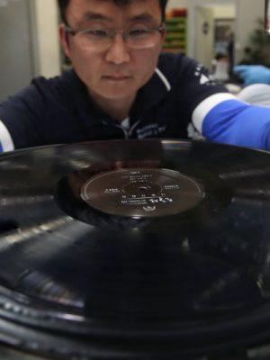 sony-fabrica-de-vinyl